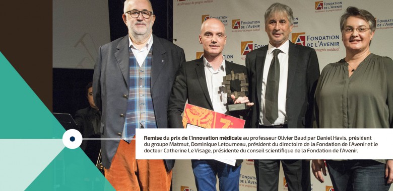 Remise du prix innovation médicale au professeur Olivier Baud
